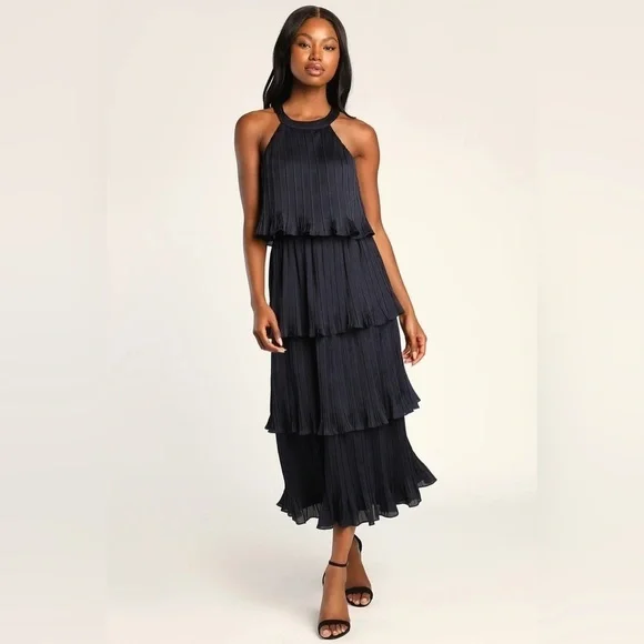 Beautiful new with tags size small Jessica flowy ruffles tiered dress - Picture 1 of 8